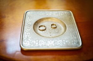 婚活詐欺に遭わないための効果的な対策行動とは？