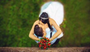 結婚詐欺の弁護士相談は口コミで選ぶべき？